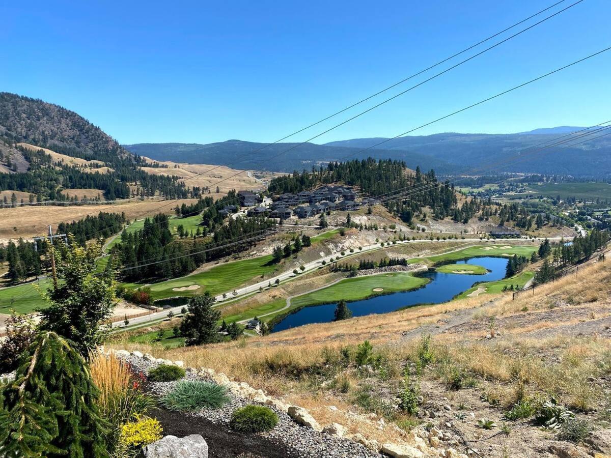 Beautiful Suite On Golf Course Kelowna Bagian luar foto